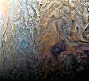 Vorschaubild für Farbenfrohe Wolken und seltsamer Regen:  Atmosphären anderer Planeten erkunden