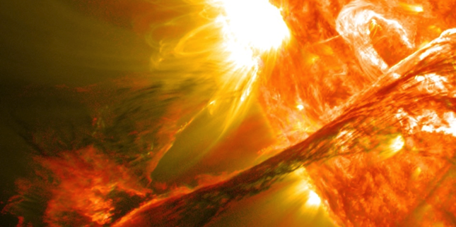 Vorschaubild für  Der Helioviewer – Sonnenbeobachtung mit dem Computer